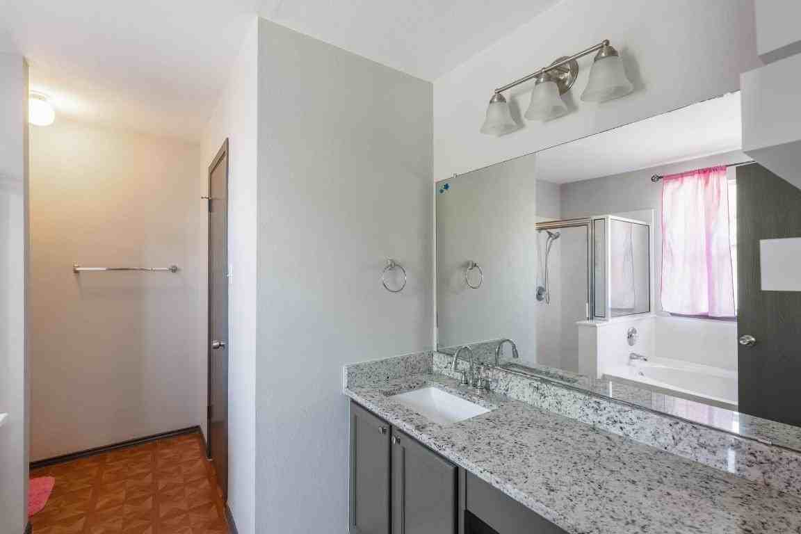 404 Paige Bnd #404 - Photo 5 of 25