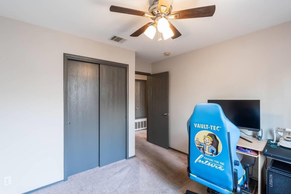 404 Paige Bnd #404 - Photo 6 of 25