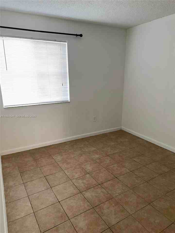 4708 Nw 114th Ave #4708-1043 - Photo 4 of 18