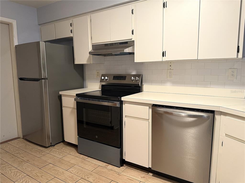 8840 Martinique Ln #8840 - Photo 5 of 31