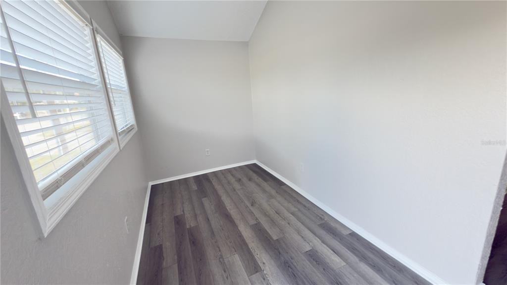 1317 21st Ave W #1317 - Photo 2 of 10