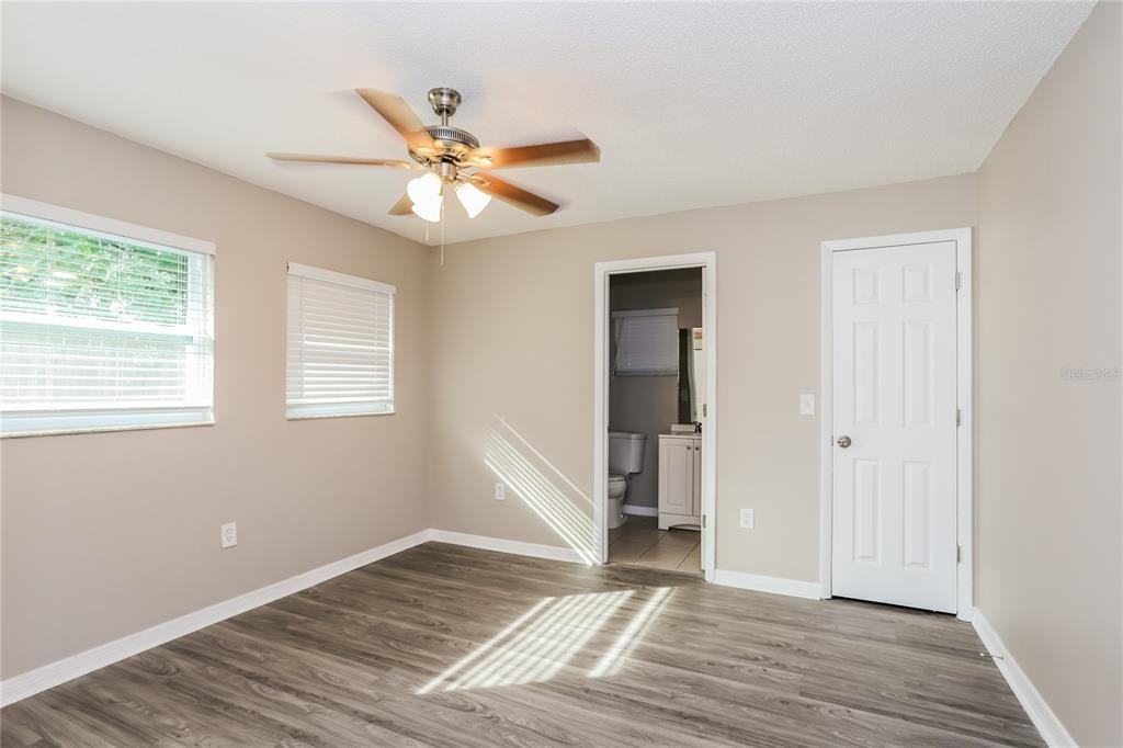 4108 12th Ave W #4108 - Photo 4 of 16