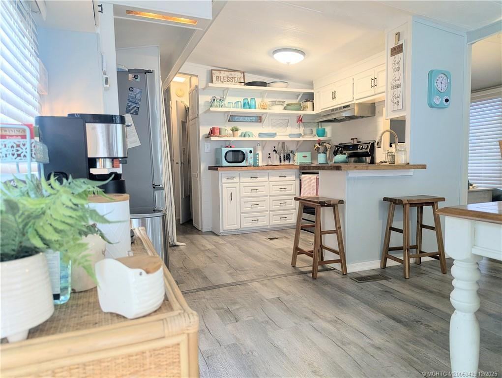 438 Nettles Blvd #438 - Photo 6 of 24