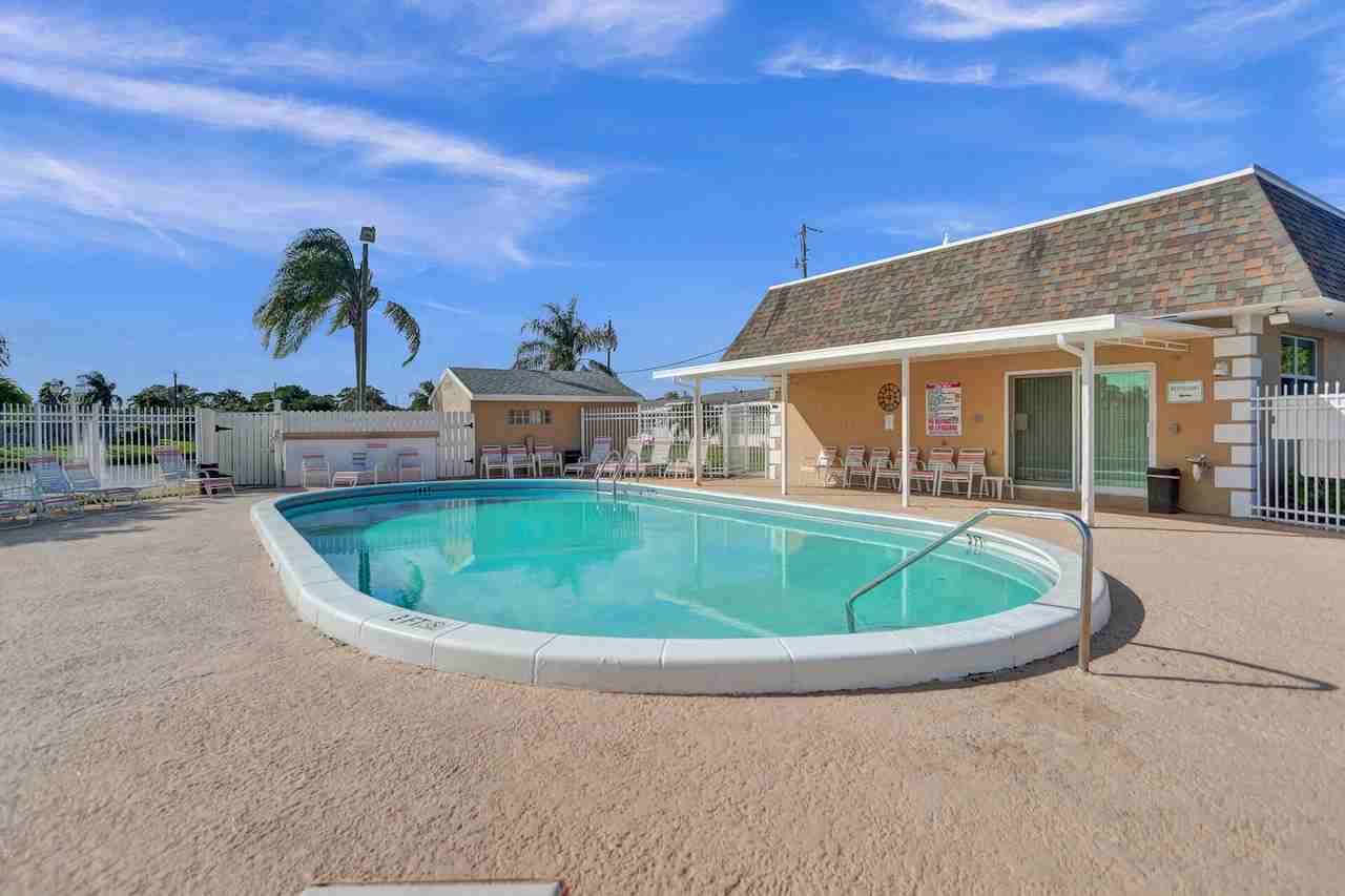 2704 Knight Ln #2704 - Photo 4 of 21