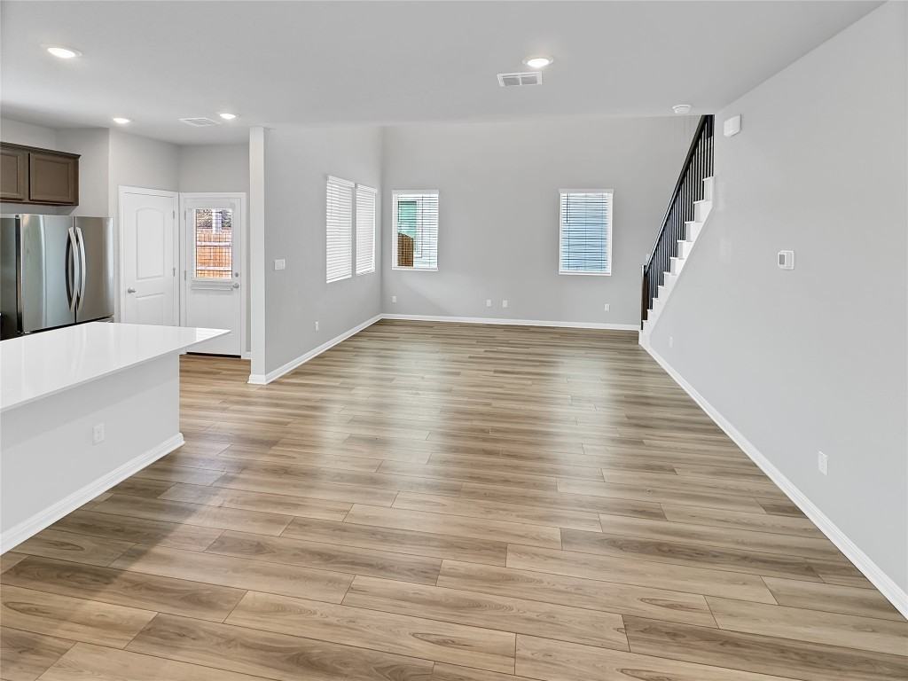 2437 Roosevelt Rd #2437 - Photo 4 of 35