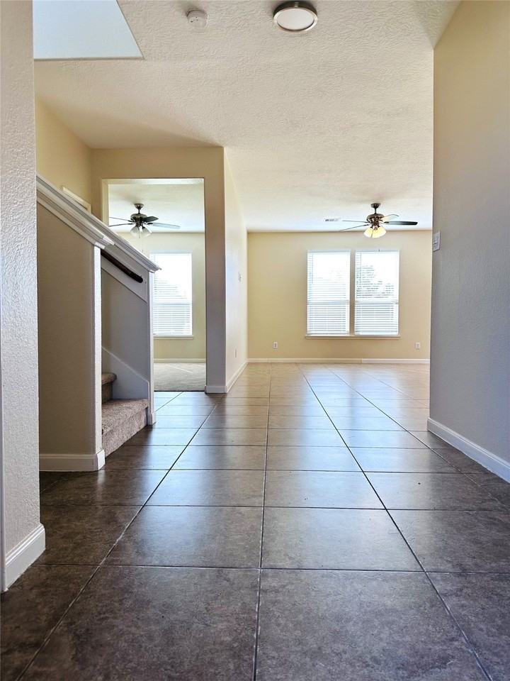 1607 Bel Riposo Ln #1607 - Photo 4 of 14