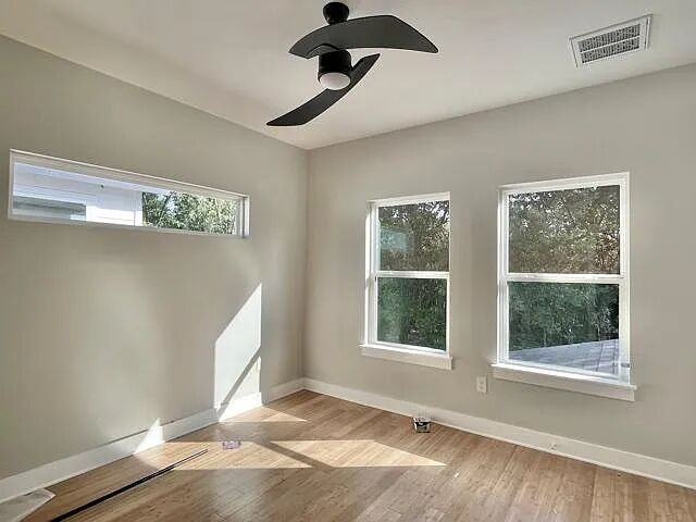 5711 Tura Ln #5711B - Photo 7 of 9