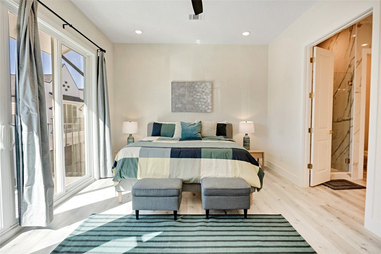 5908 Saint Augustine St #5908F - Photo 2 of 30