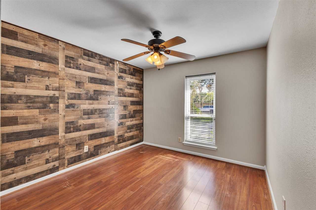 8318 Amurwood Dr #8318 - Photo 4 of 41