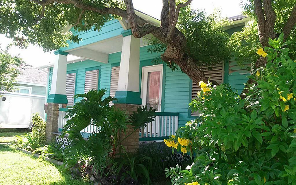 4027 Avenue R #4027 - Photo 4 of 14