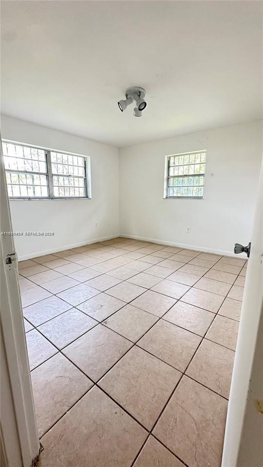 2175 Nw 104th St #2175-2 - Photo 2 of 13