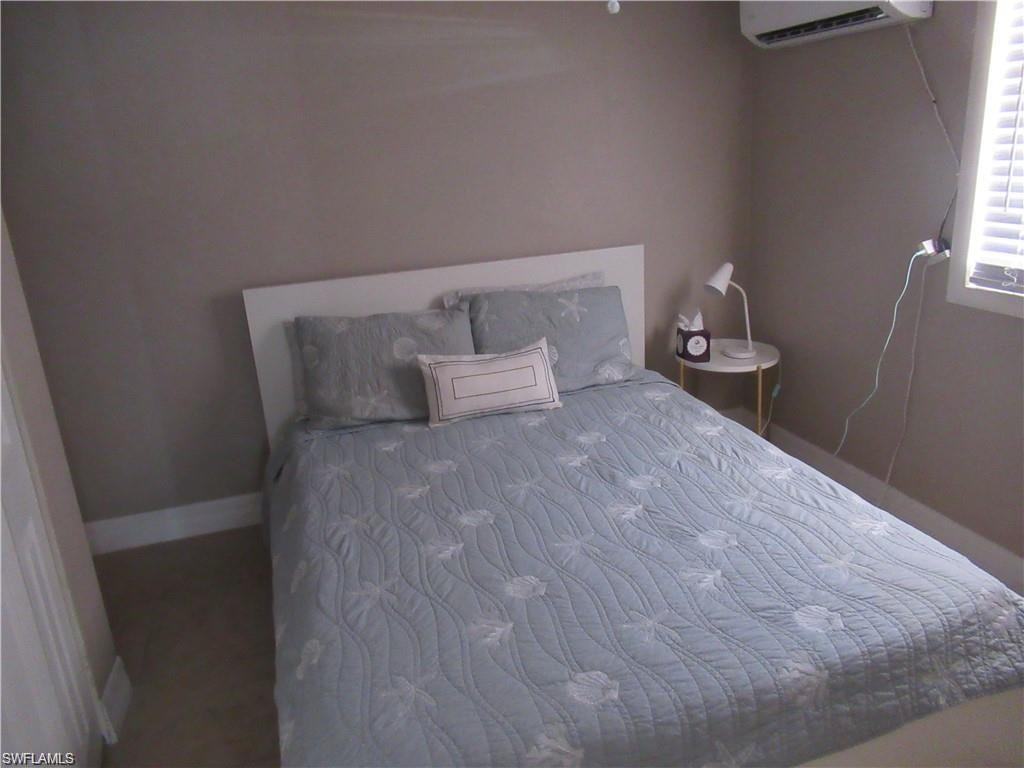 778 107th Ave N #778B - Photo 4 of 10