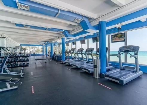 5401 Collins Ave #5401-612 - Photo 6 of 20