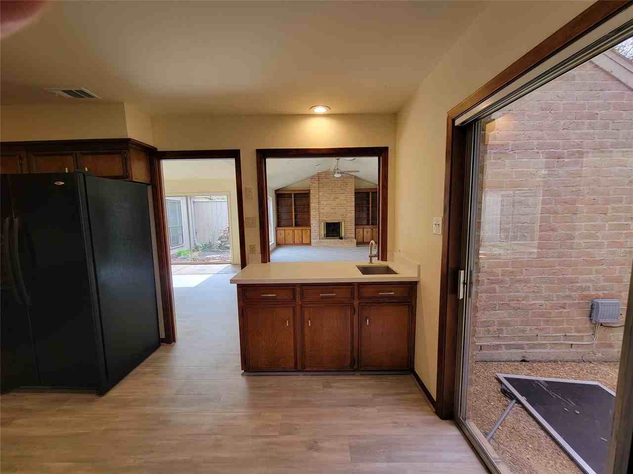 406 Fox Briar Ln #406 - Photo 3 of 20