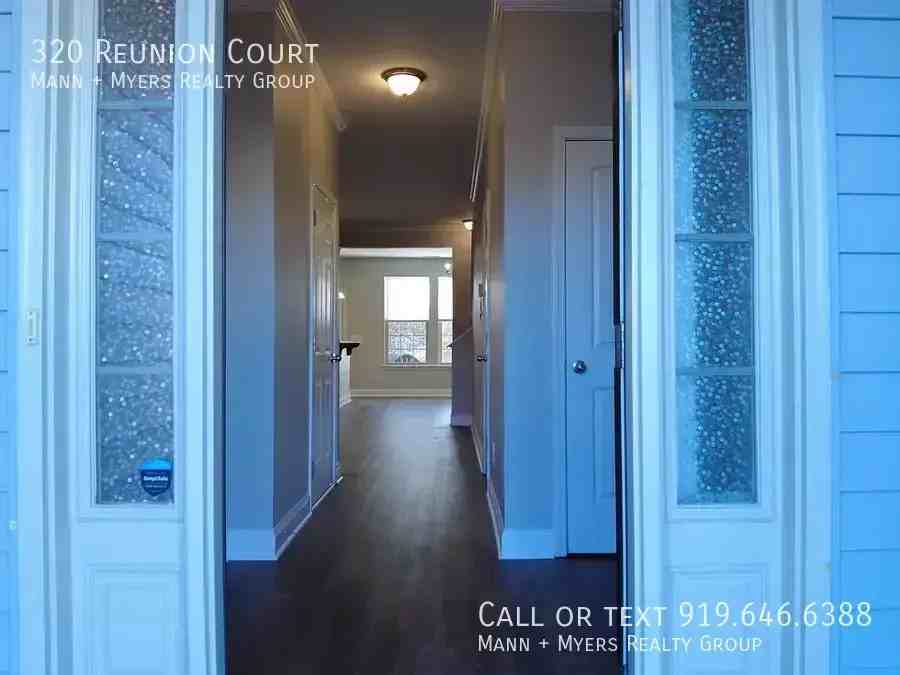 320 Reunion Ct - Photo 2 of 30