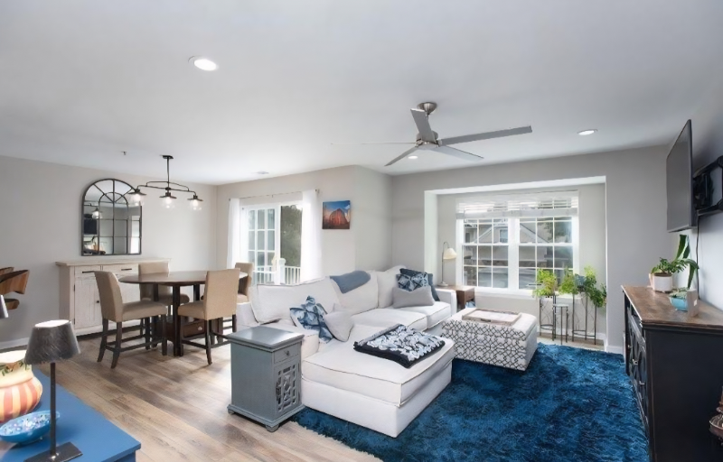 1092 Shadowlawn Dr - Photo 2 of 24