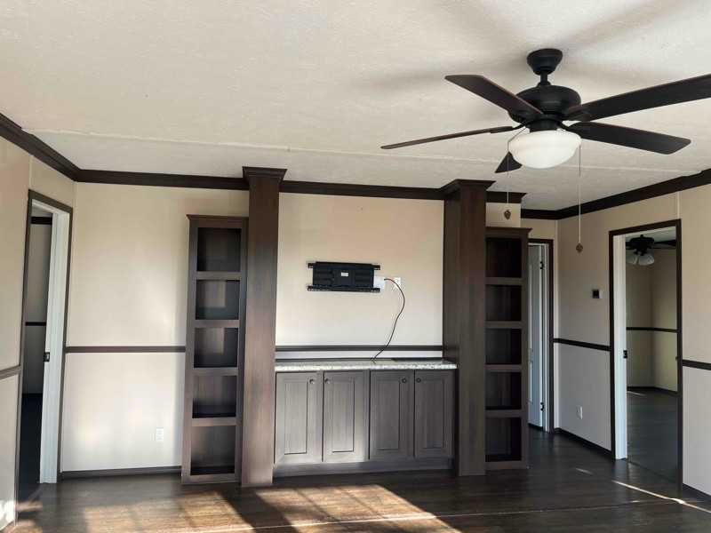 7720 Highway - Photo 4 of 13