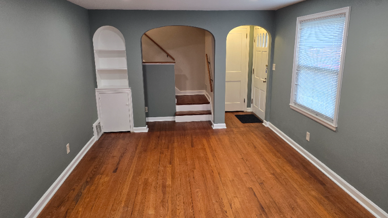 1013 Bon Air Dr - Photo 3 of 20