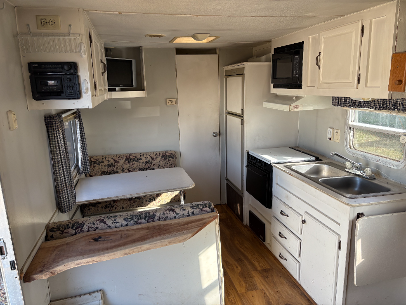 146 Smokey Ln - Photo 3 of 5