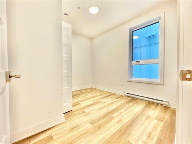 2693 Boulevard Pie-IX #201 - Photo 2 of 2