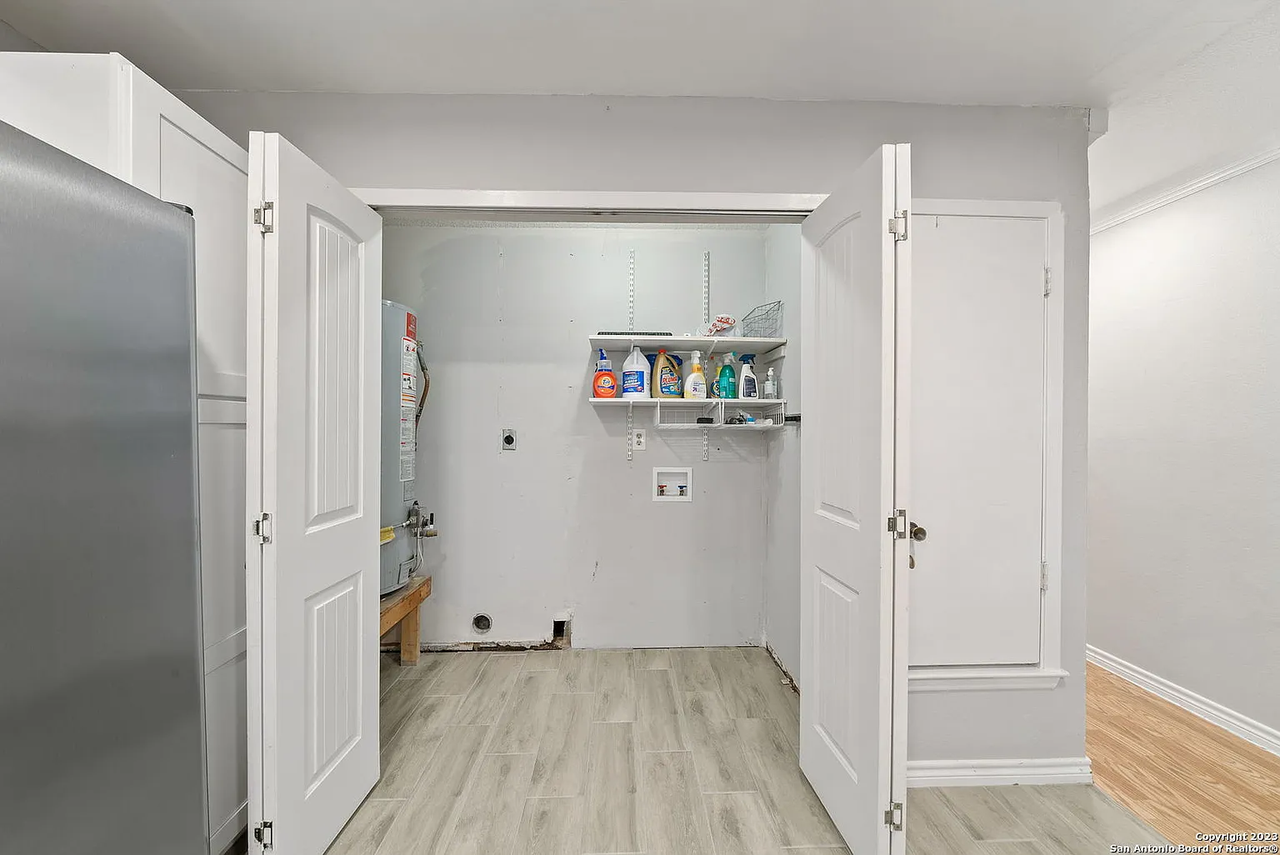 6519 Spring Manor Street - Photo 7 of 16