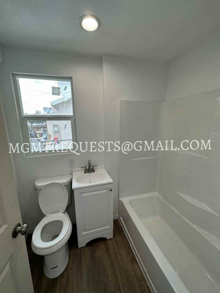 555 North La Cadena Drive, Unit 5 - Photo 5 of 6