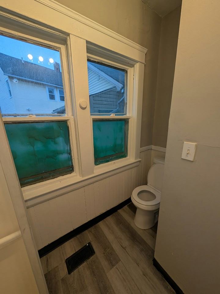 1176 East 61st Street, Unit 5 - Photo 6 of 6