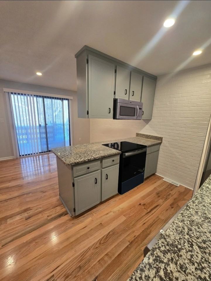 46 Pinebrook Ln #1 - Photo 2 of 16