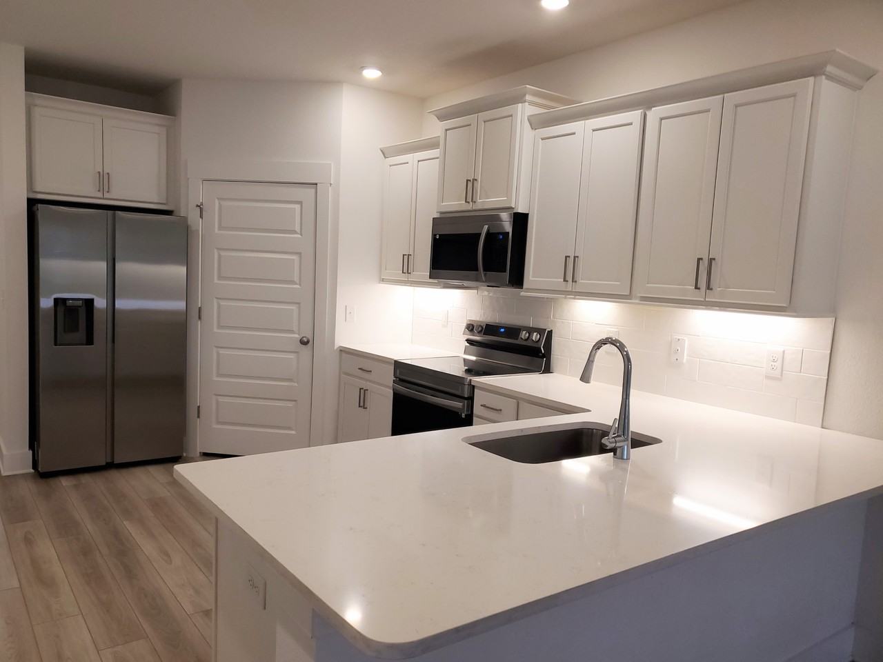 9846 Weller Cv #NA - Photo 7 of 17