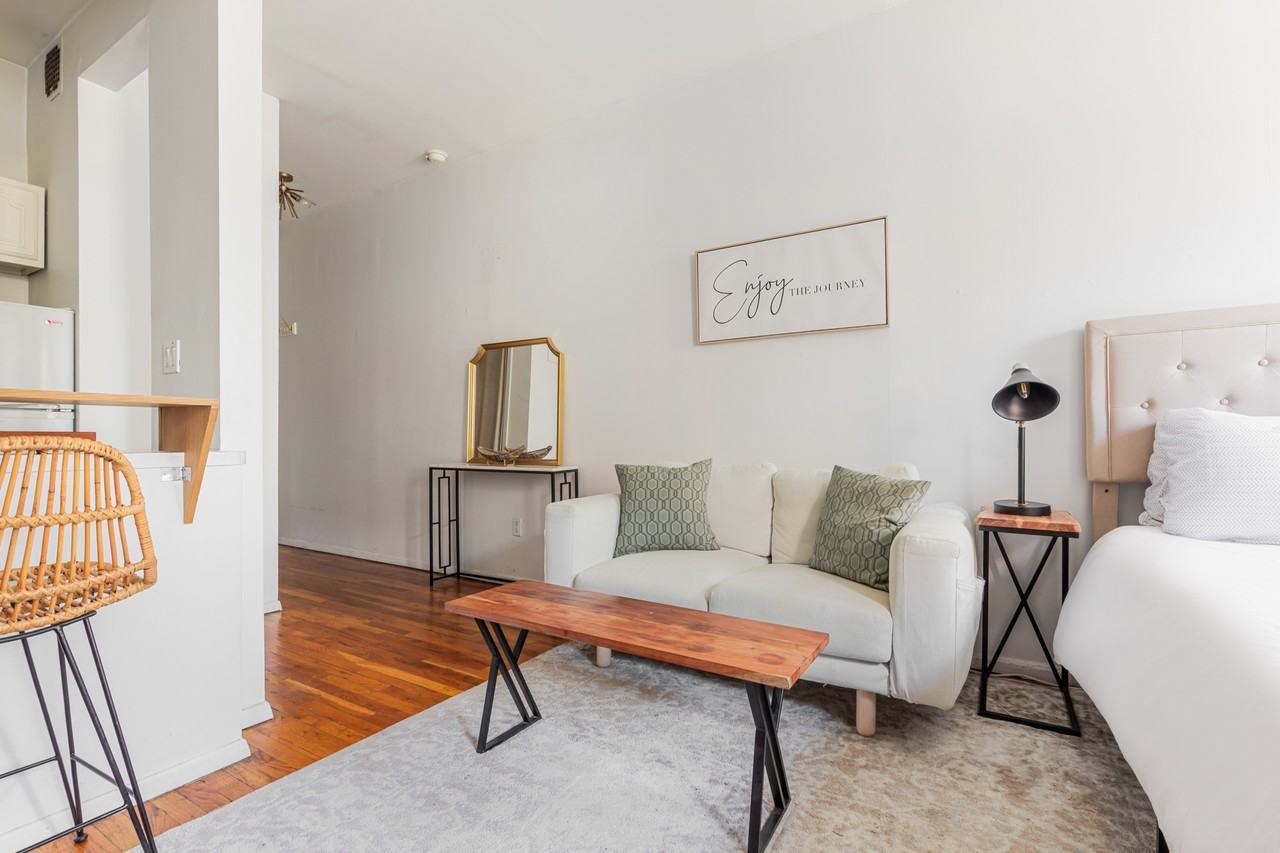 765 Washington St #2W - Photo 4 of 17