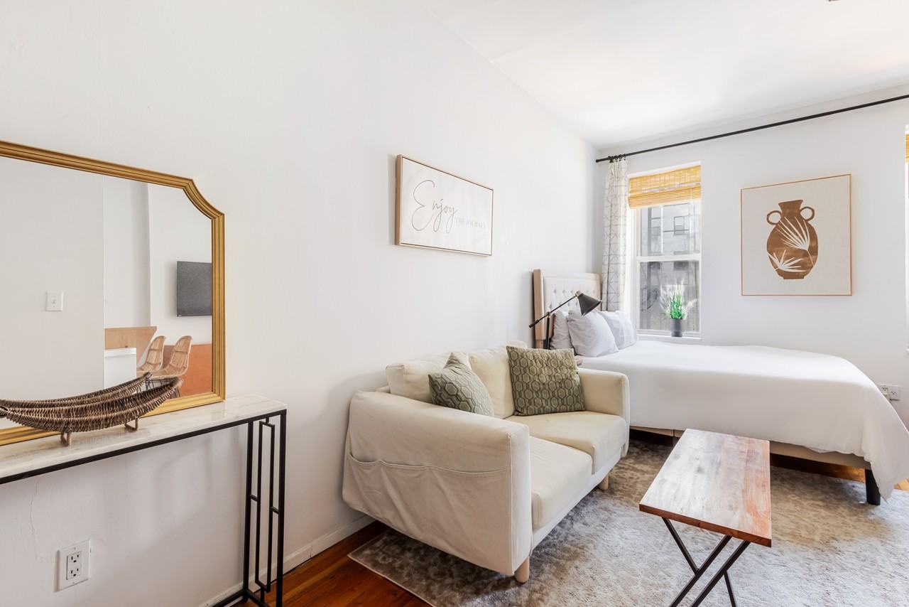 765 Washington St #2W - Photo 6 of 17