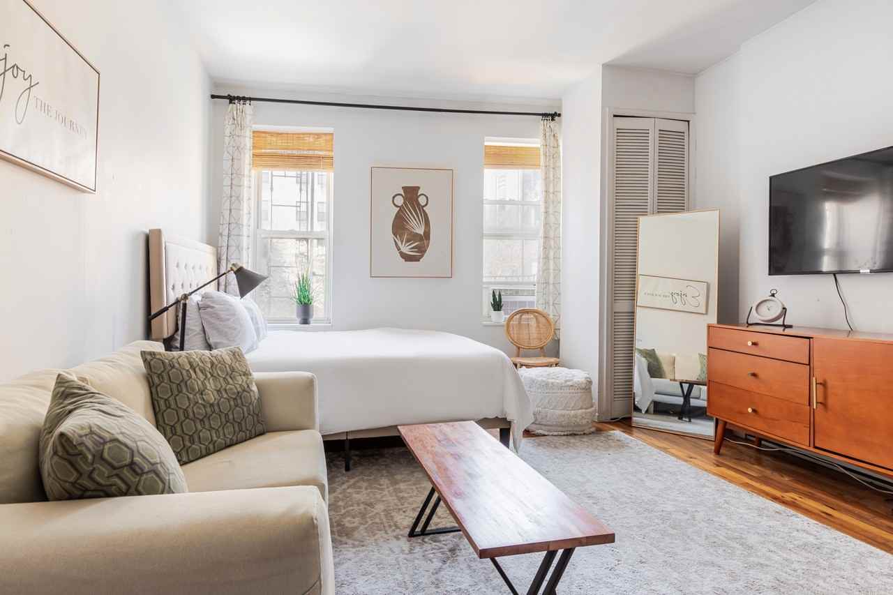 765 Washington St #2W - Photo 7 of 17