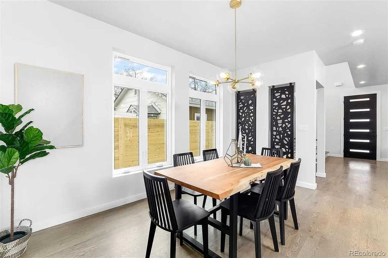 2458 Chase St #NA - Photo 7 of 12