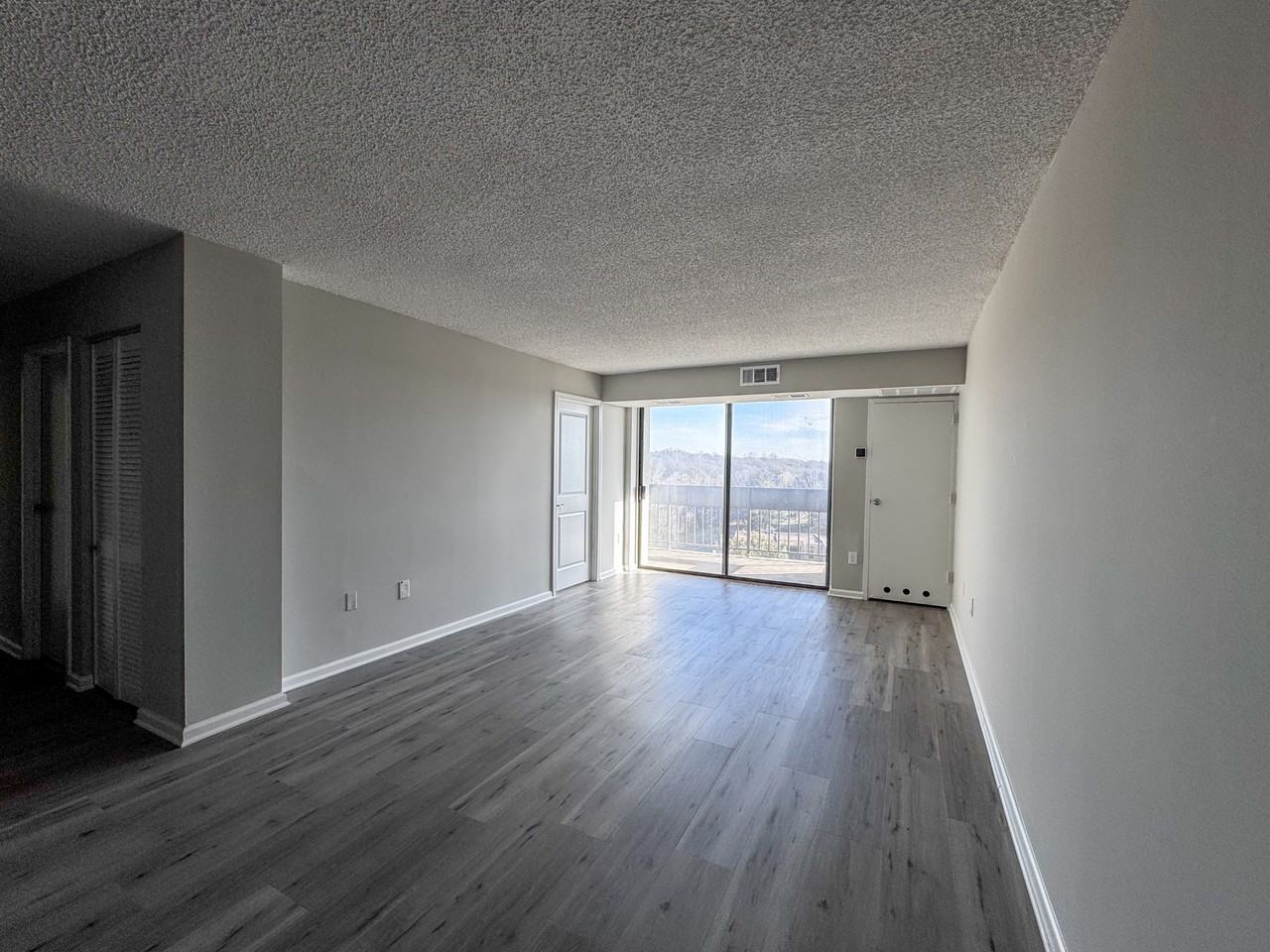 5300 Holmes Run Pkwy #709 - Photo 4 of 50