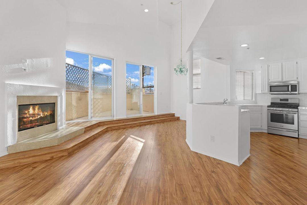 1226 11th Street, - Photo 3 of 50