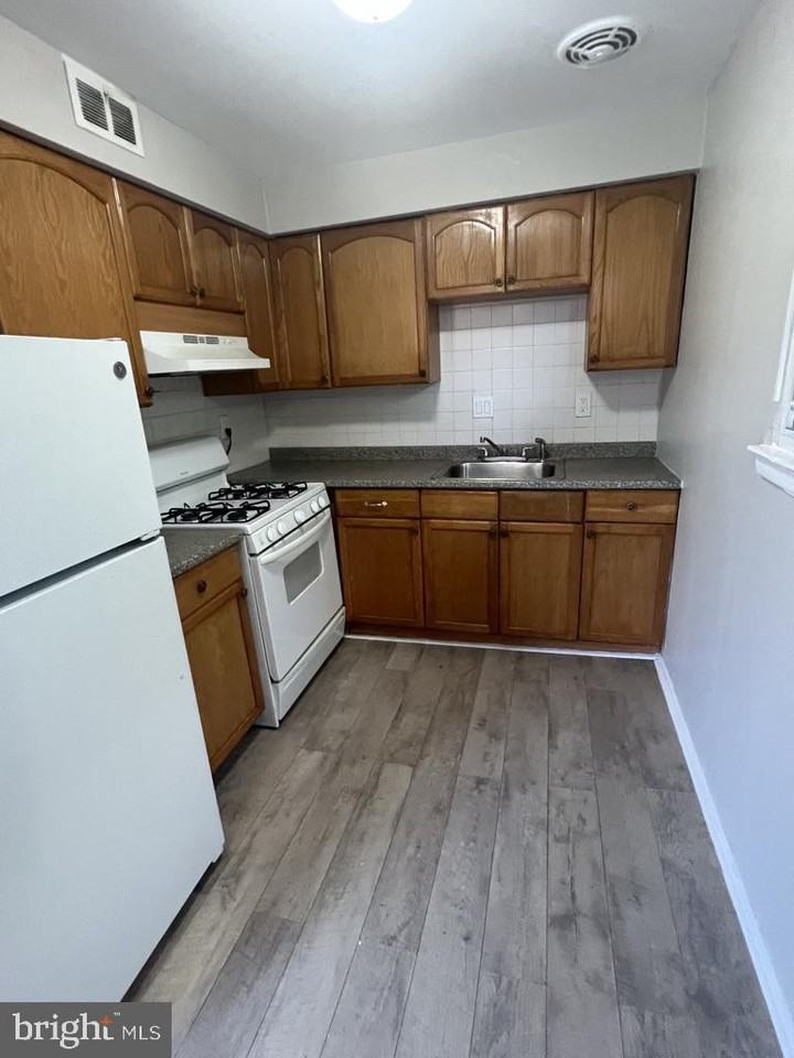 371 Avon St Fl 2 #FL2 - Photo 7 of 19