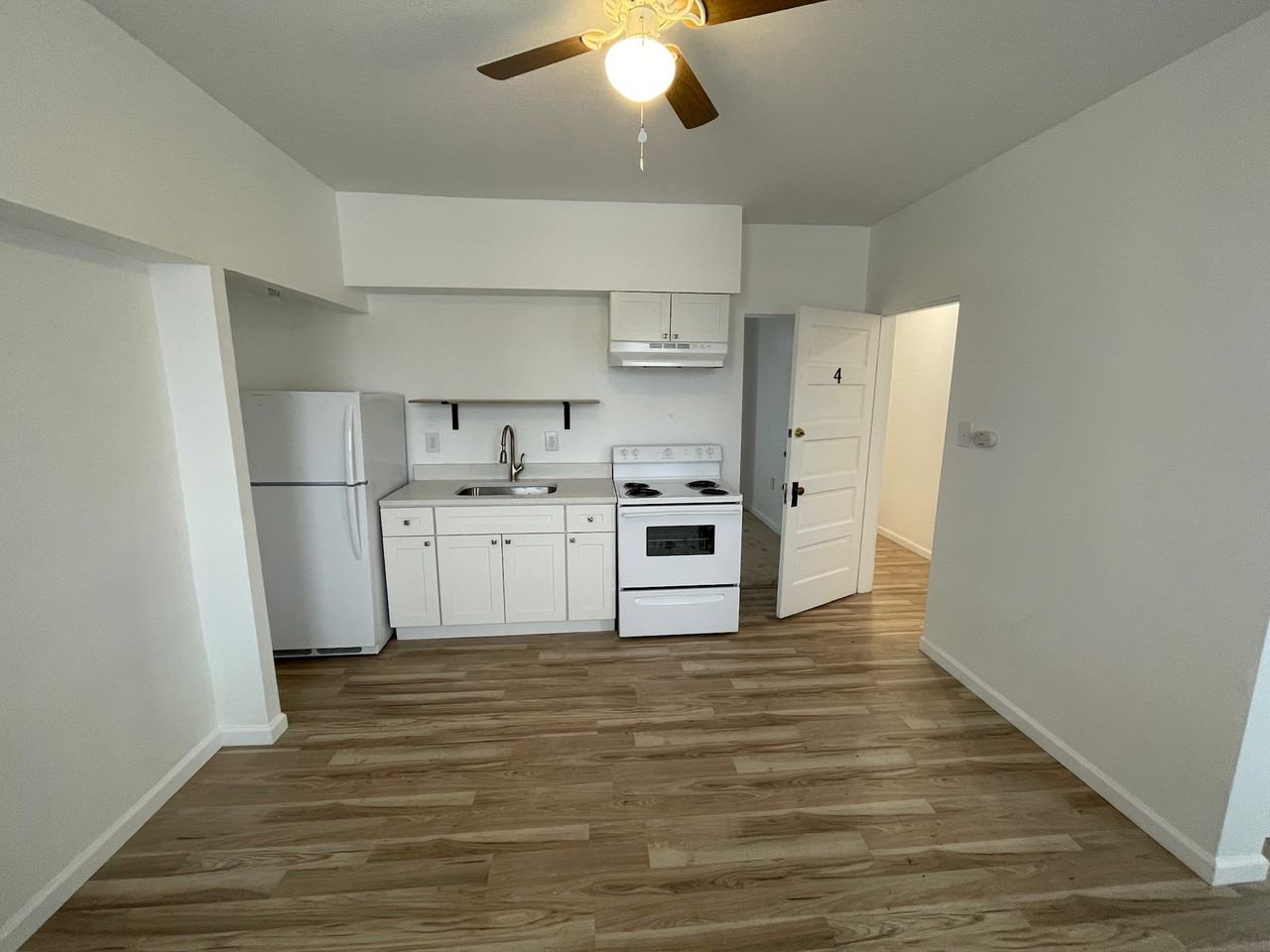 125 Lakewood Ave #4 - Photo 2 of 13