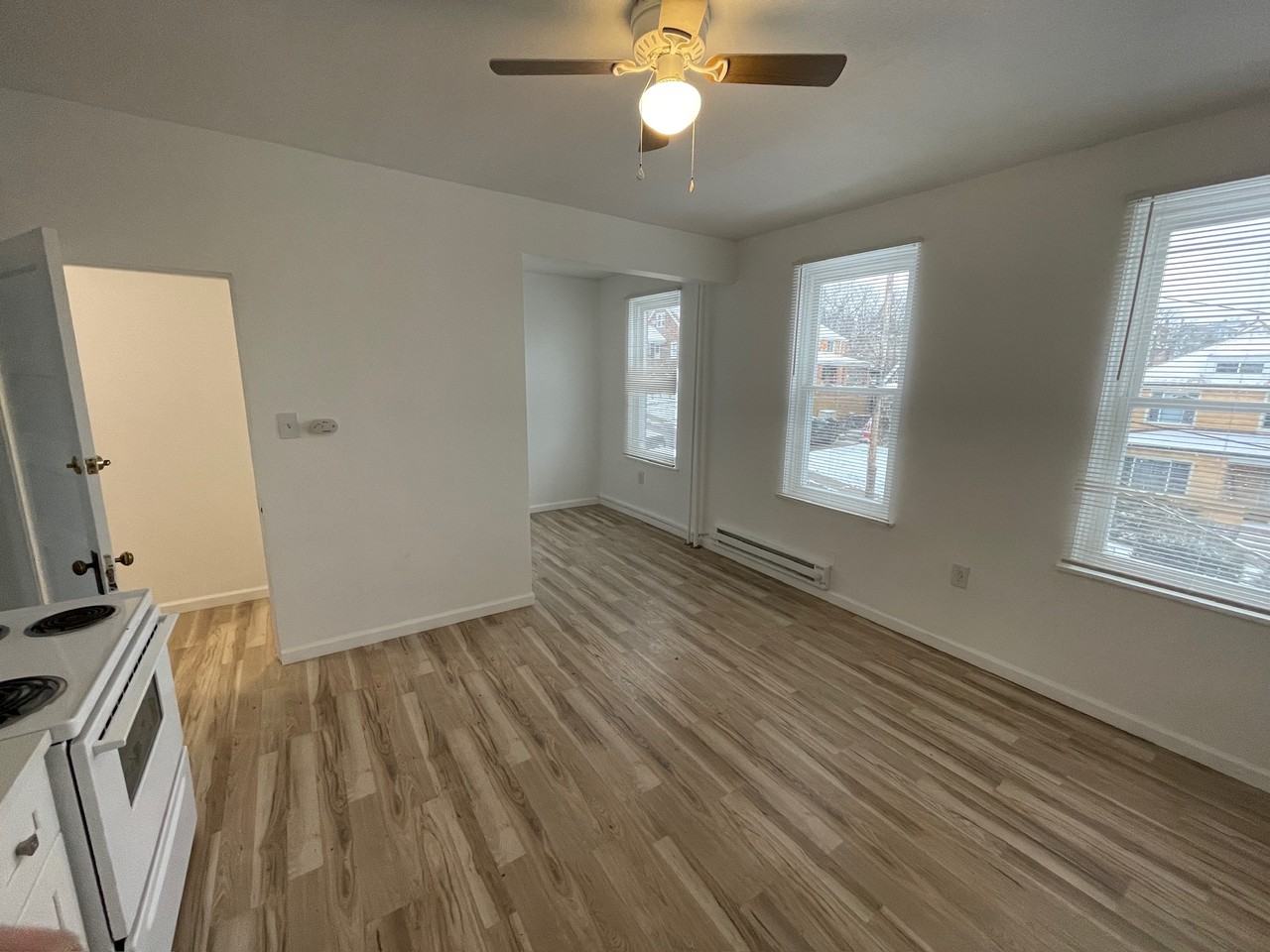 125 Lakewood Ave #4 - Photo 4 of 13