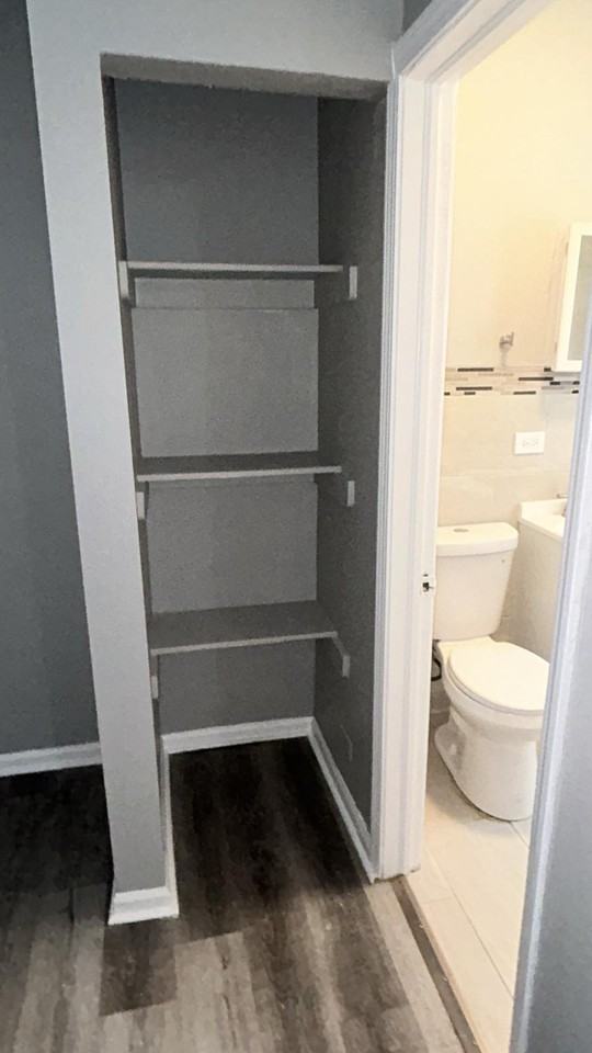 4433 South Greenwood Avenue - Photo 4 of 7