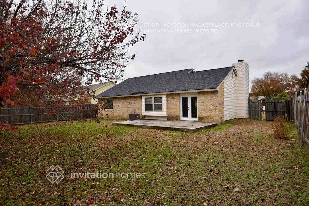 4732 Scots Briar Ln - Photo 2 of 3