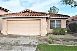 7934 W Laurel Ln - Photo 1 of 1