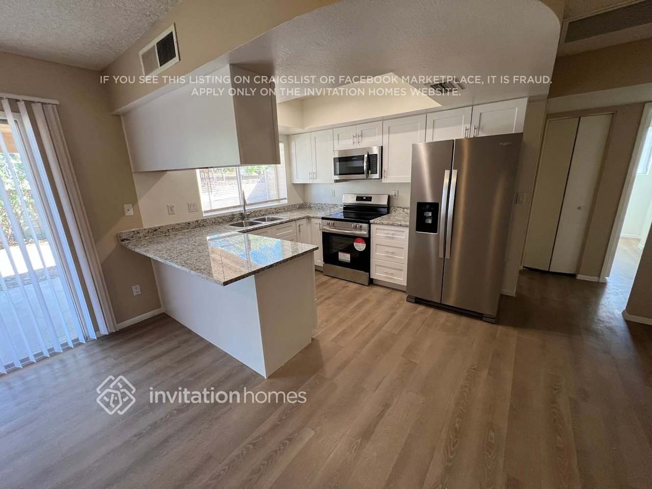 2210 W Utopia Rd - Photo 3 of 15