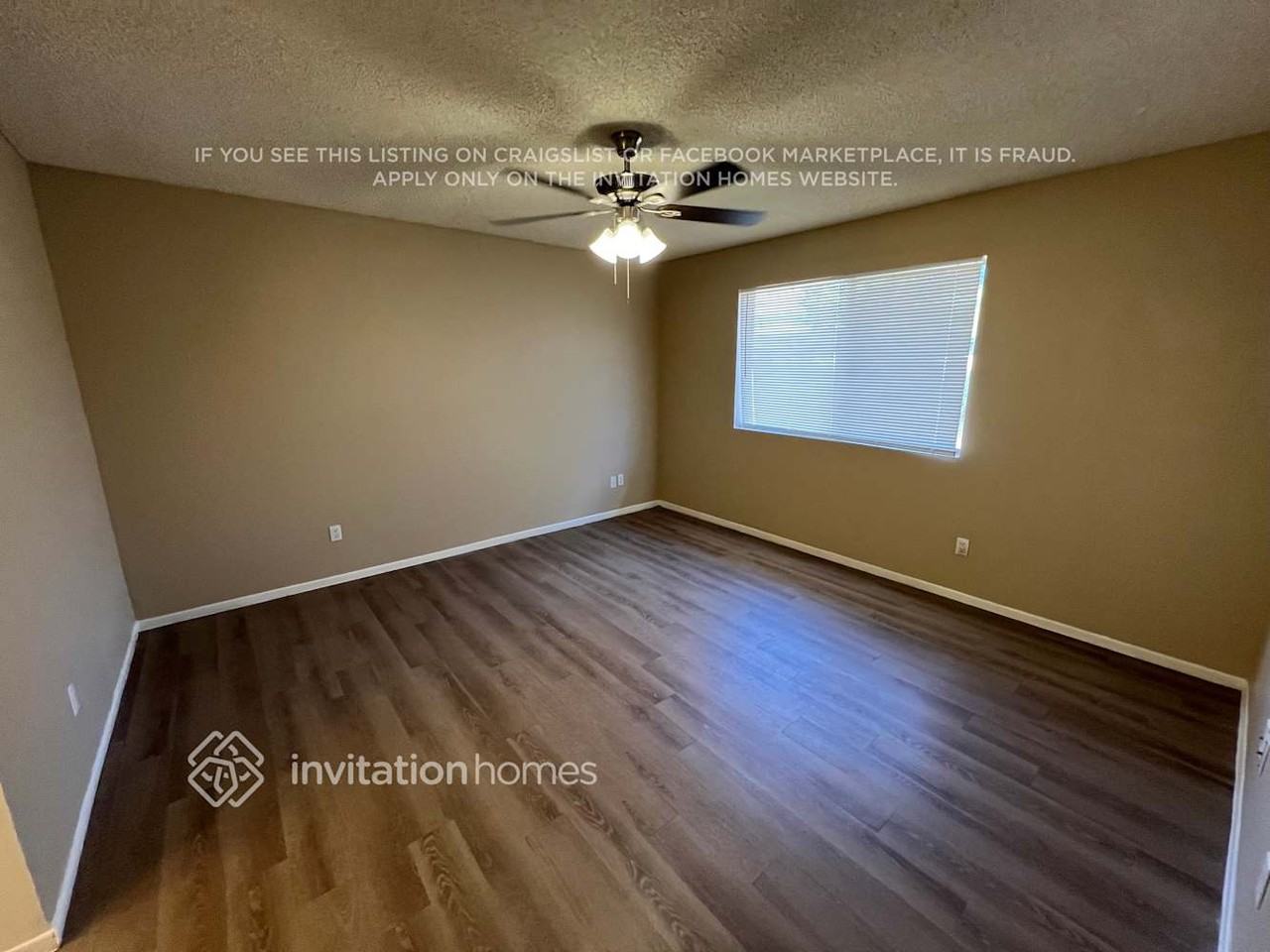 2210 W Utopia Rd - Photo 6 of 15