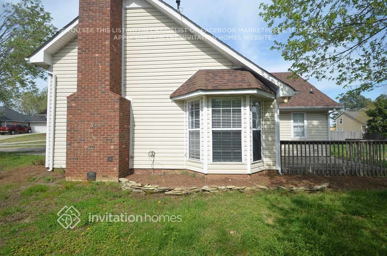 4301 Emerald Ln - Photo 3 of 6