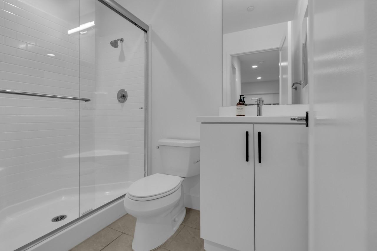 2907 Exposition Pl #1 - Photo 4 of 25