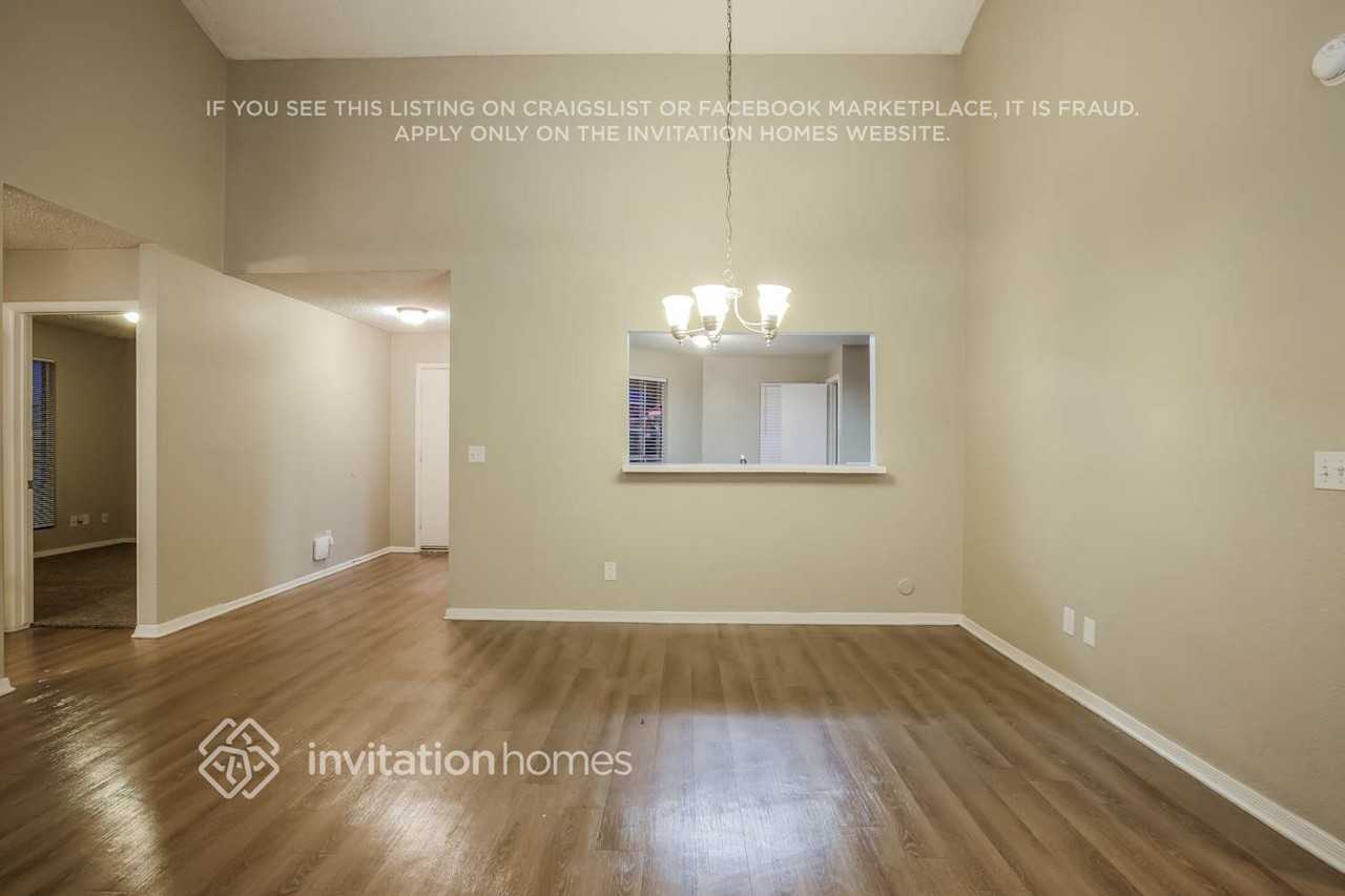 7731 W Shaw Butte Dr - Photo 6 of 17