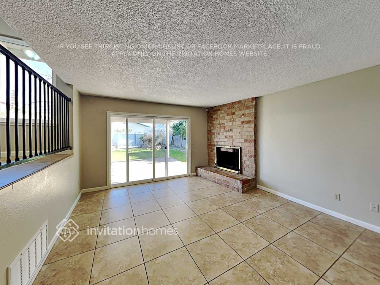 7449 Palmer House Dr - Photo 6 of 19