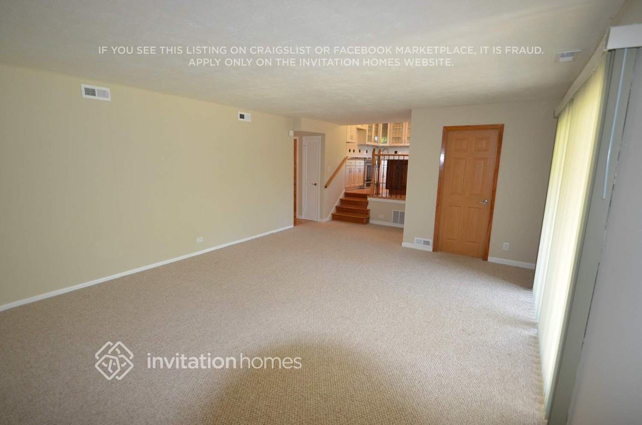 461 N Wesley Dr - Photo 5 of 13