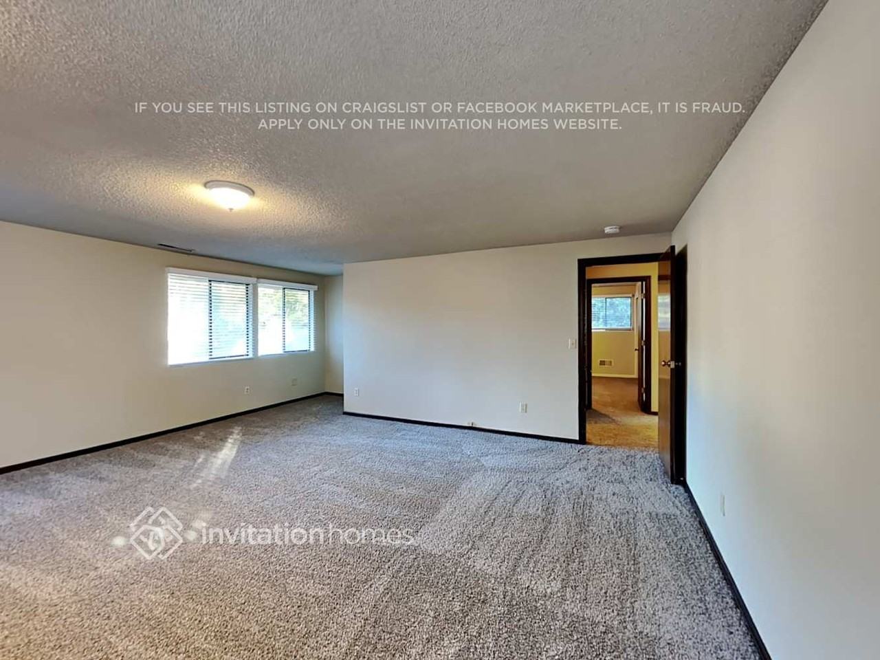 8220 64th Street Ct W - Photo 4 of 11