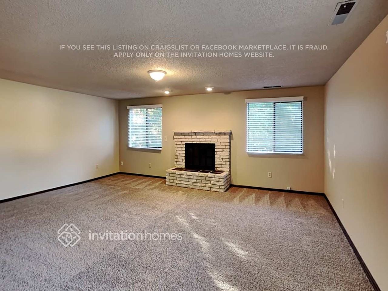 8220 64th Street Ct W - Photo 5 of 11